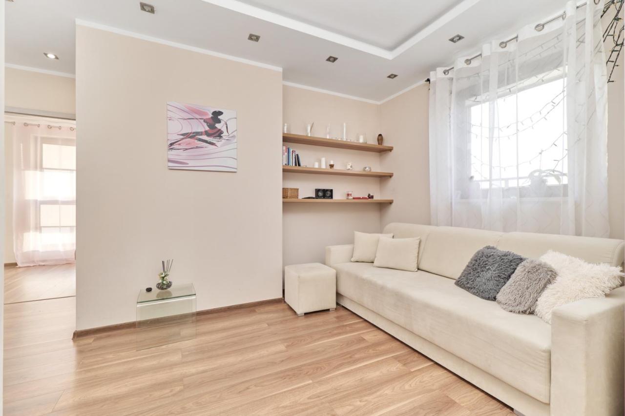 Apartment Wroclaw Krakowska With Balcony And Free Garage By Noclegi Renters Exterior foto
