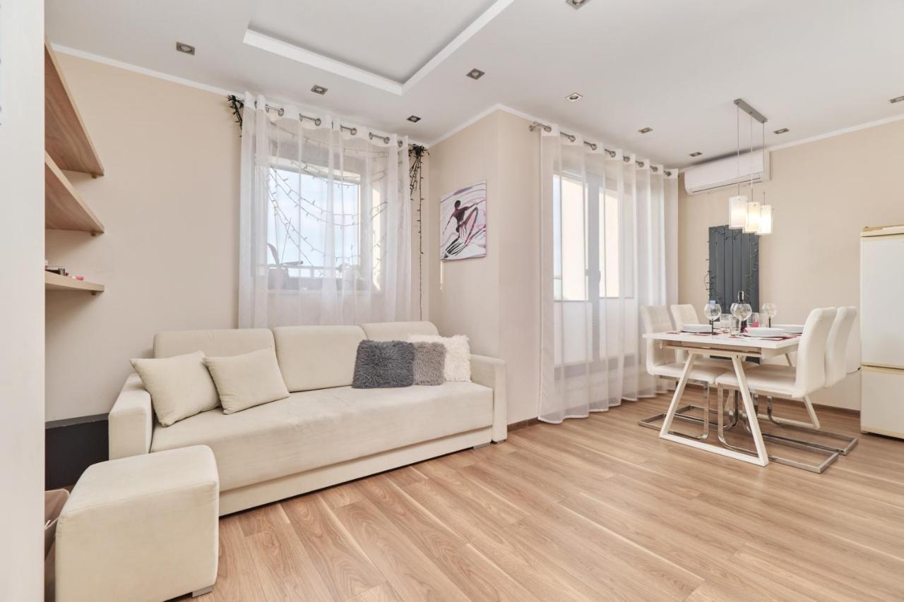 Apartment Wroclaw Krakowska With Balcony And Free Garage By Noclegi Renters Exterior foto