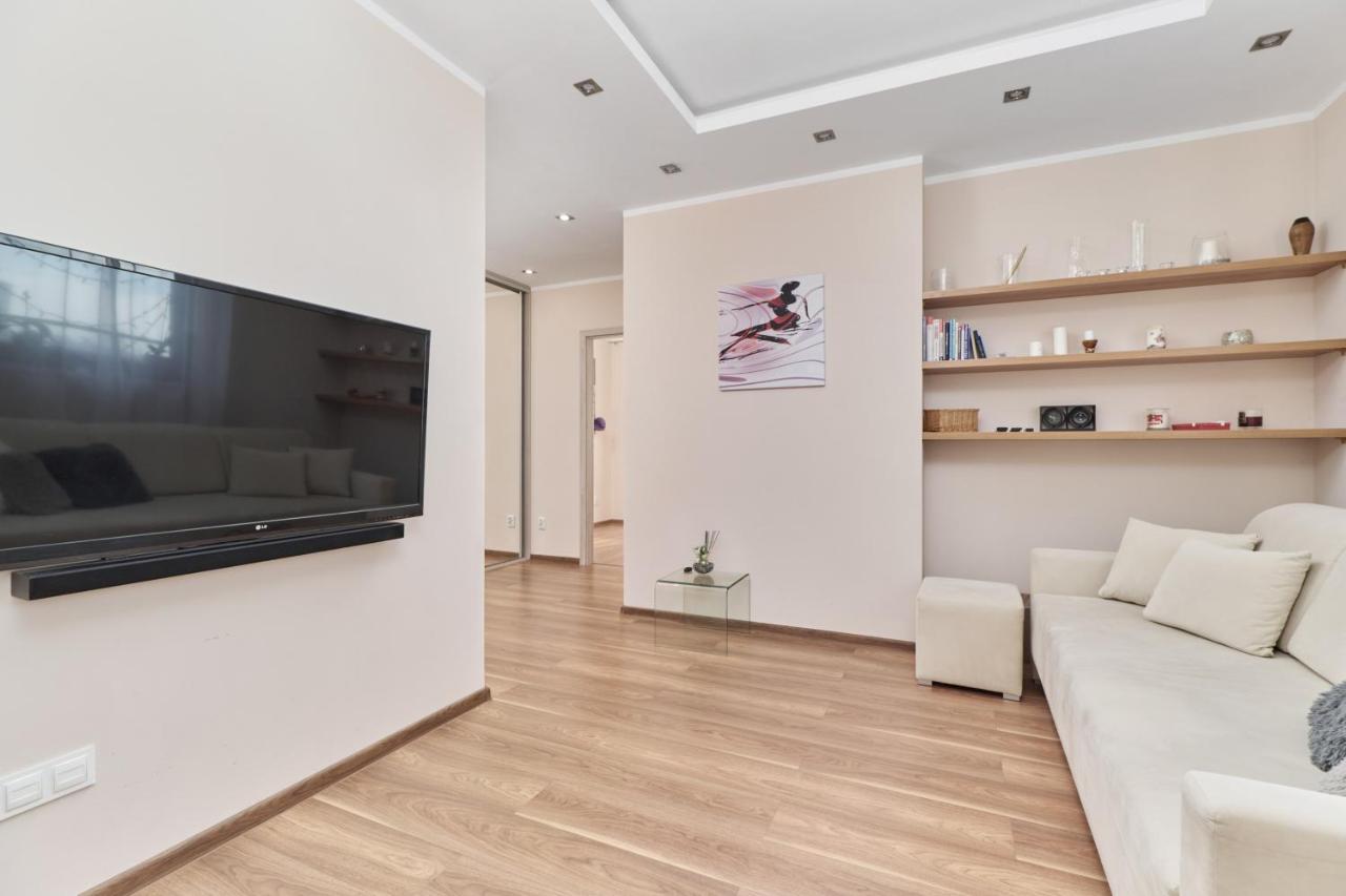 Apartment Wroclaw Krakowska With Balcony And Free Garage By Noclegi Renters Exterior foto