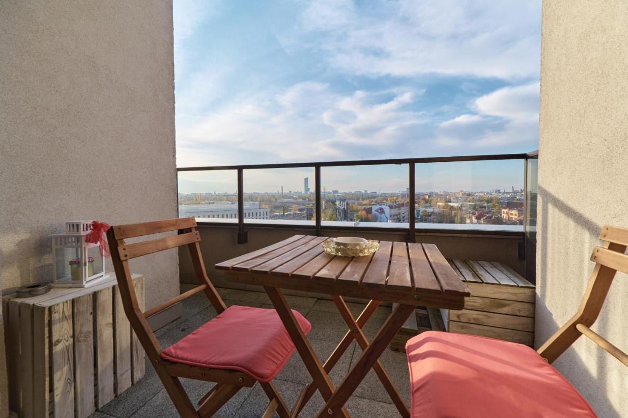 Apartment Wroclaw Krakowska With Balcony And Free Garage By Noclegi Renters Exterior foto