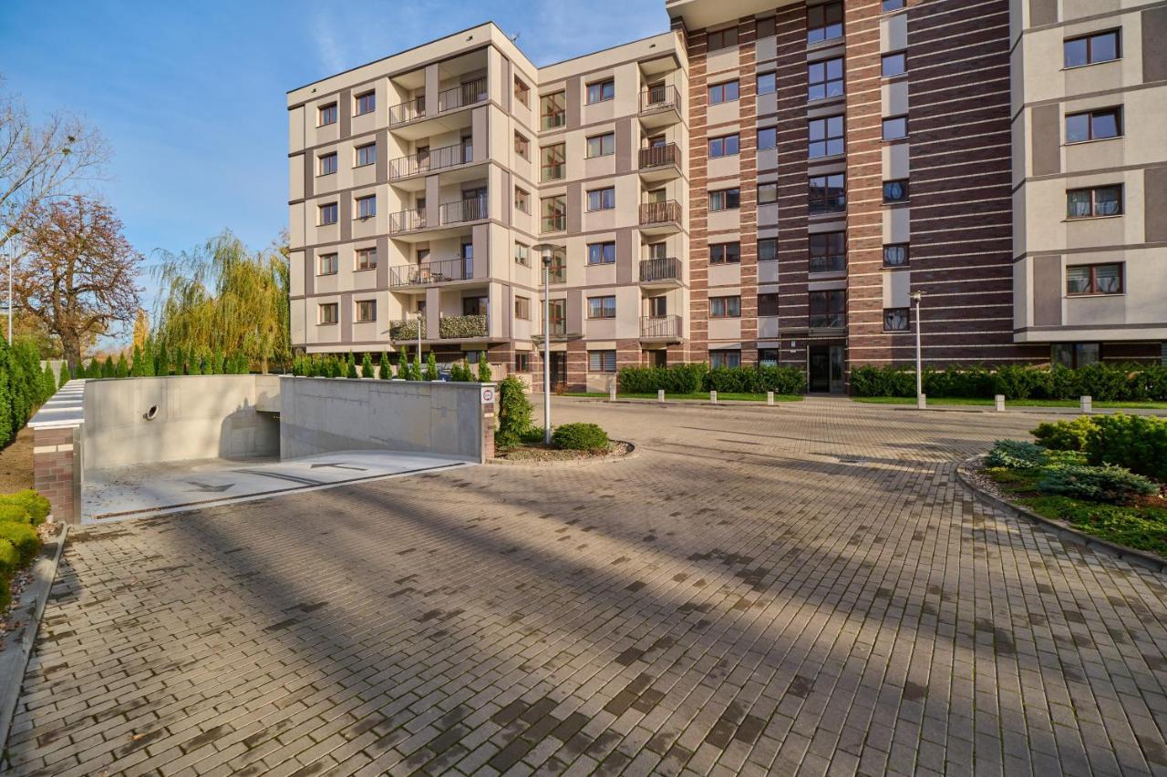 Apartment Wroclaw Krakowska With Balcony And Free Garage By Noclegi Renters Exterior foto